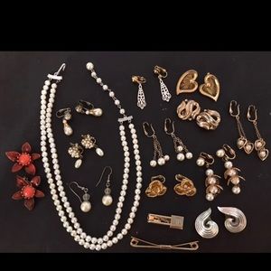 Mid Century Modern 50’s- 60’s Vintage Jewelry Lot